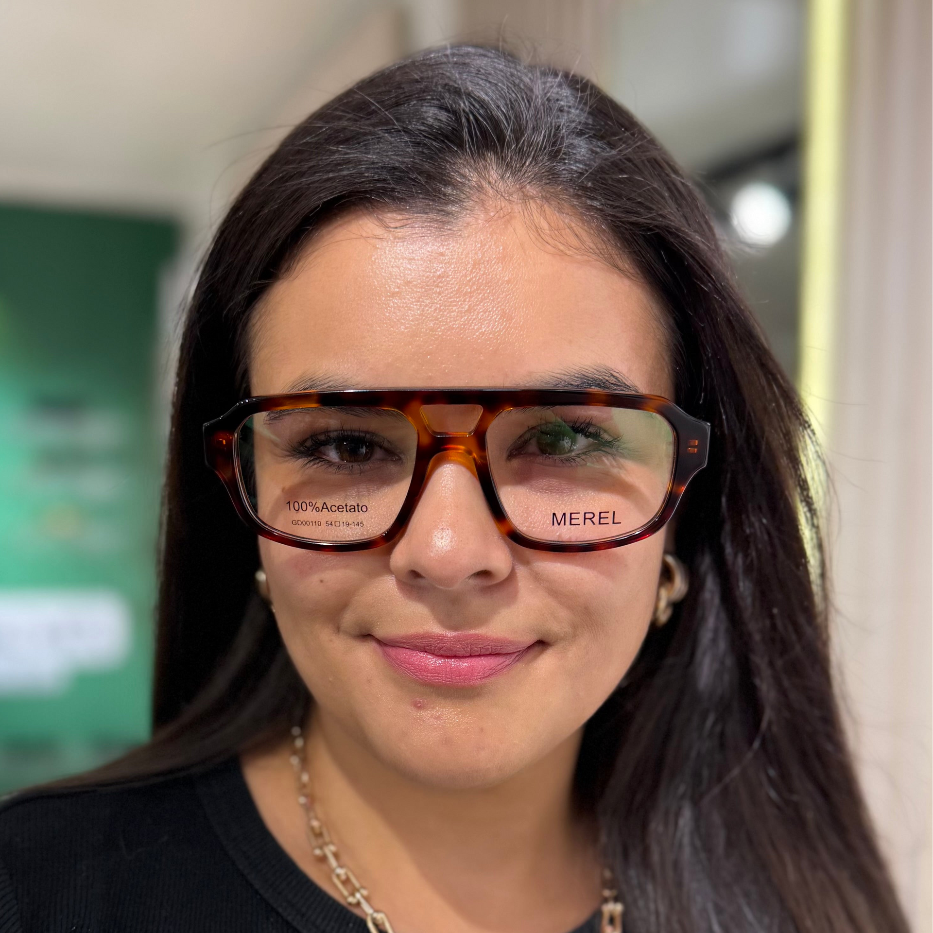 Cómo Elegir los Lentes Perfectos para tu Rostro